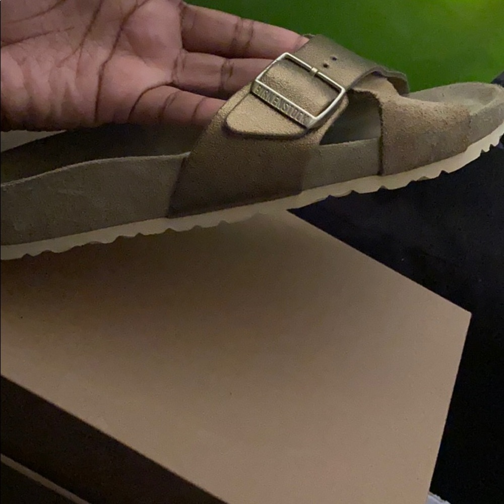 Sandals - Picture 2 of 3